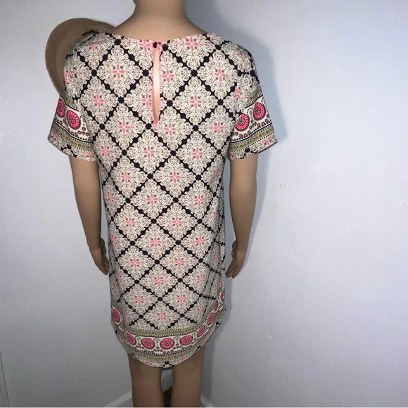 Black Bead,S, geometric print short sleeve lightweight keyhole button loop mini - Picture 3 of 8
